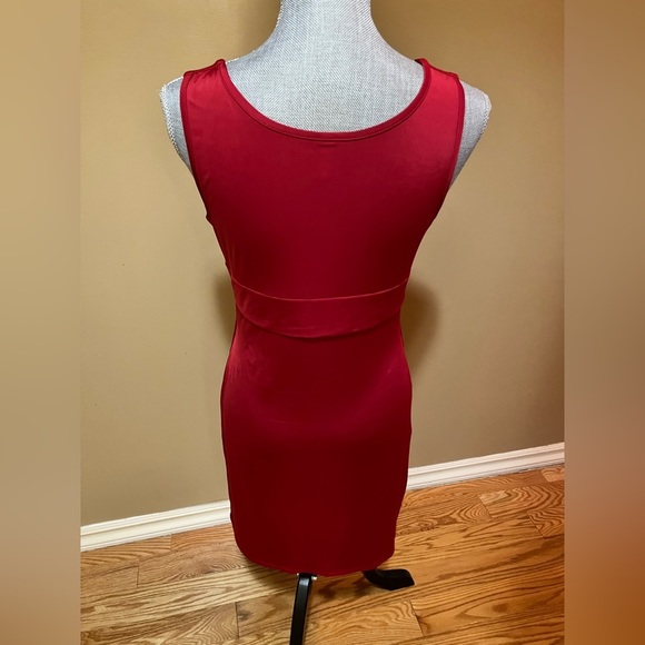 Red V Neck Dress - Picture 6 of 10